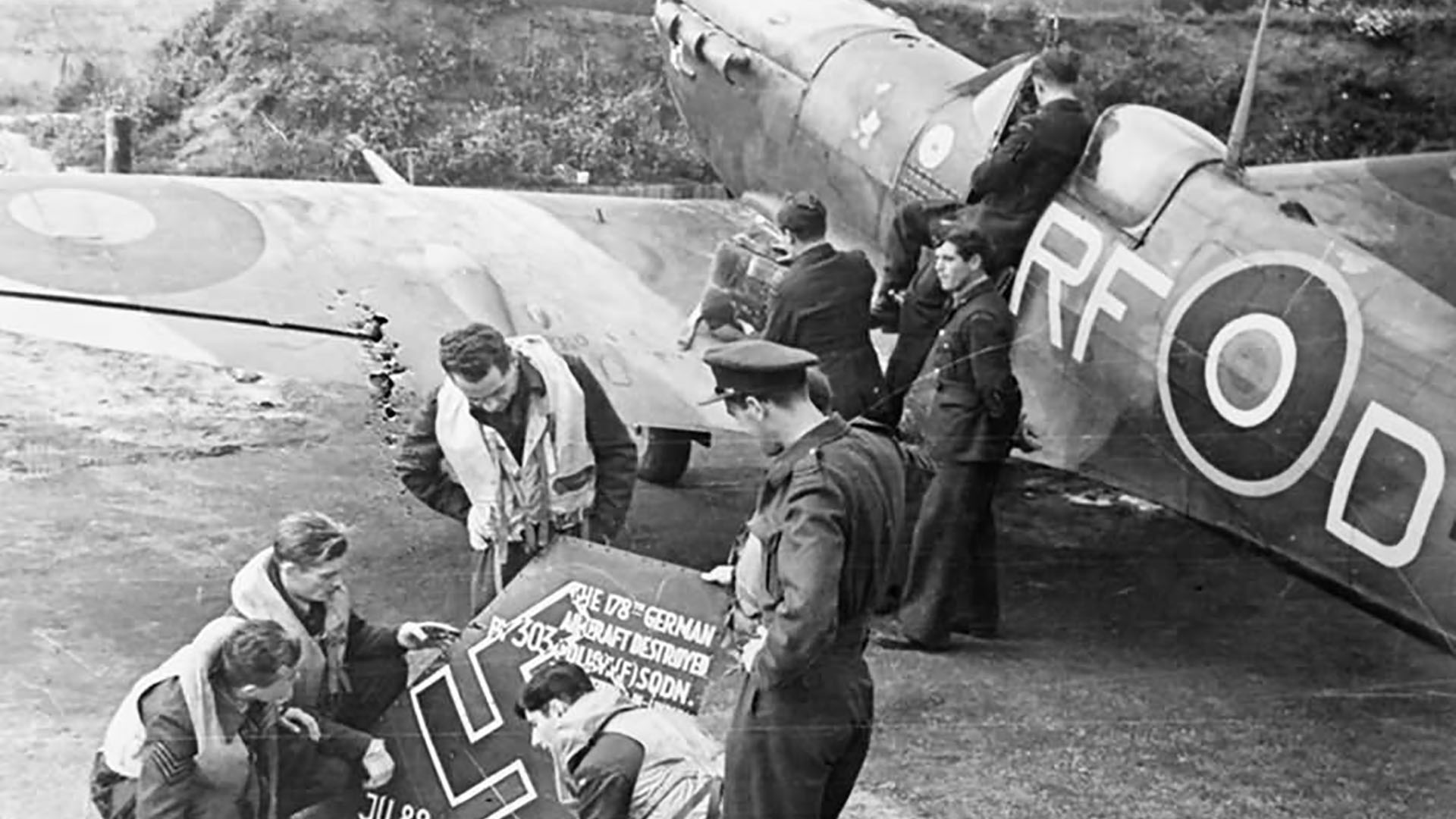 Supermarine Spitfire BM144 crash near Bangor, Co. Down WartimeNI