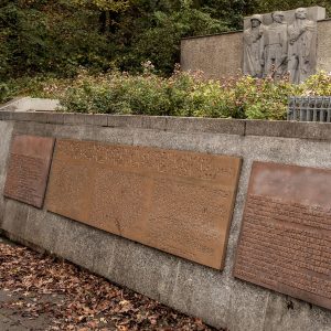 wwiini-polish-memorial-berlin-02