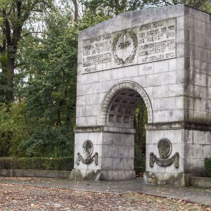 wwiini-soviet-memorial-treptower-park-01