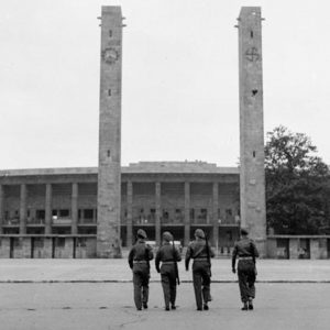 wwiini-olympic-stadium-berlin-soldiers